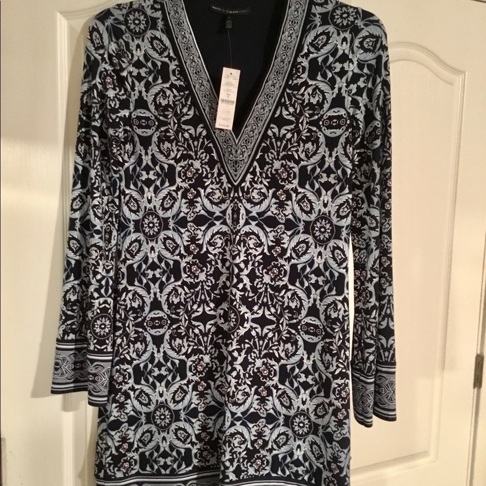 Short v-neck dress